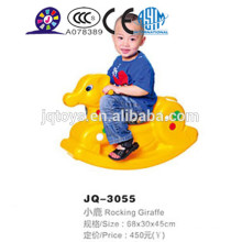 JQ3055 Hotsale маленький пластик Дети качалки жирафа животных игрушки